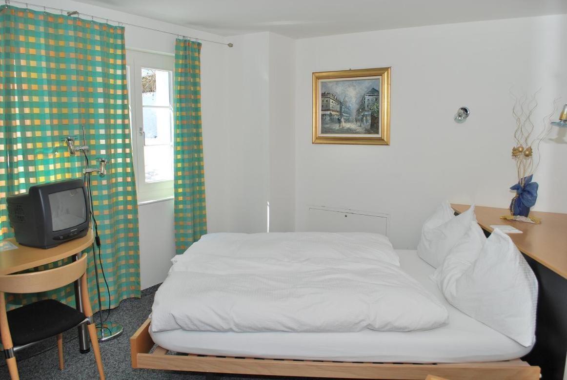 Hotel Rhonequelle Обервалд Екстериор снимка